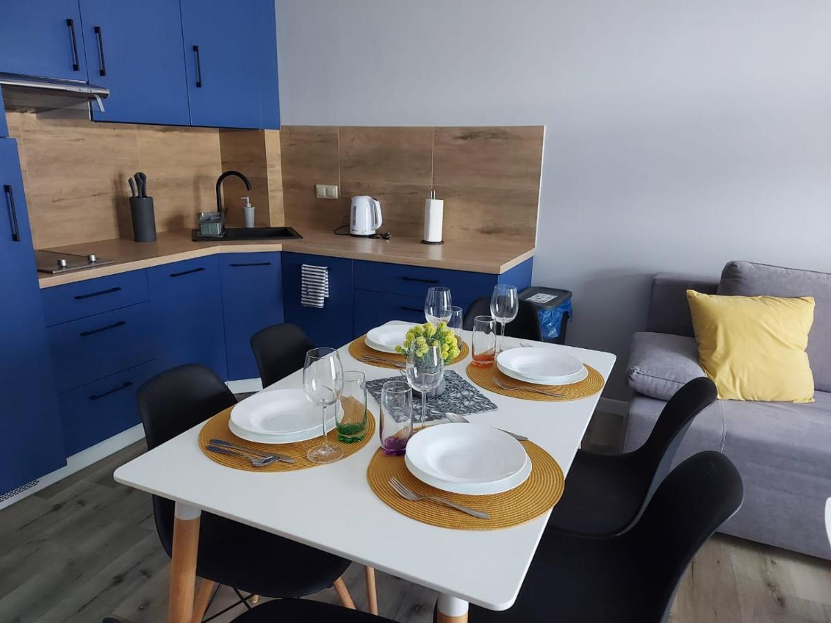 Apartamenty Z Tarasami "Mietowy Spokoj 15" "Romantyczna Szarosc 16" "Niebieska Elegancja 17" Maksymalnie Dla 6 Osob Поберово Екстериор снимка
