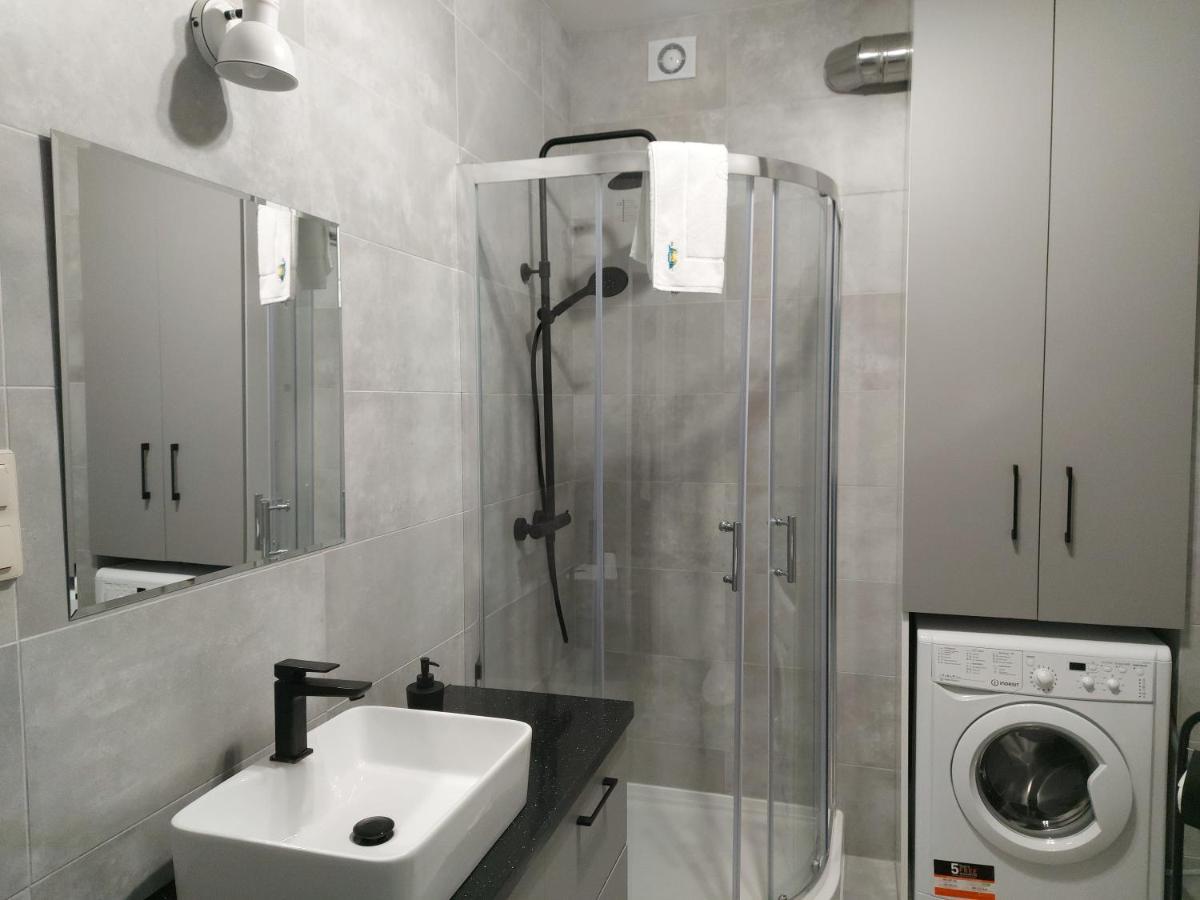 Apartamenty Z Tarasami "Mietowy Spokoj 15" "Romantyczna Szarosc 16" "Niebieska Elegancja 17" Maksymalnie Dla 6 Osob Поберово Екстериор снимка