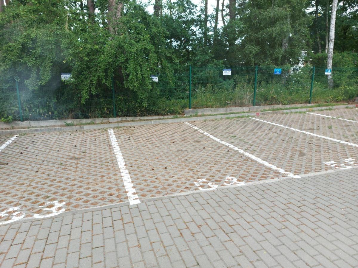 Apartamenty Z Tarasami "Mietowy Spokoj 15" "Romantyczna Szarosc 16" "Niebieska Elegancja 17" Maksymalnie Dla 6 Osob Поберово Екстериор снимка